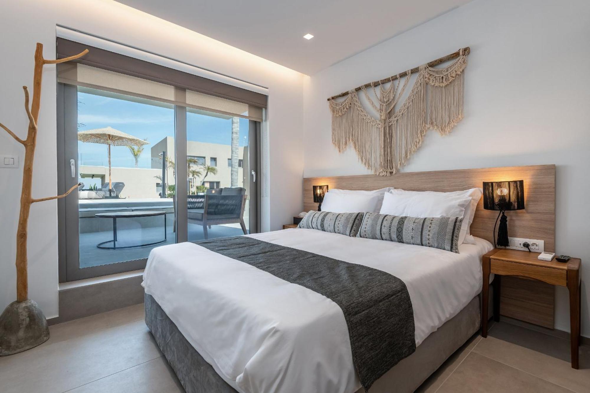 Taf Beach Villas With Tesla Tigkaki  Room photo